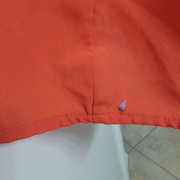 The Arte by ZENANA High-Low Sleveless Top! - Picture 5 of 5